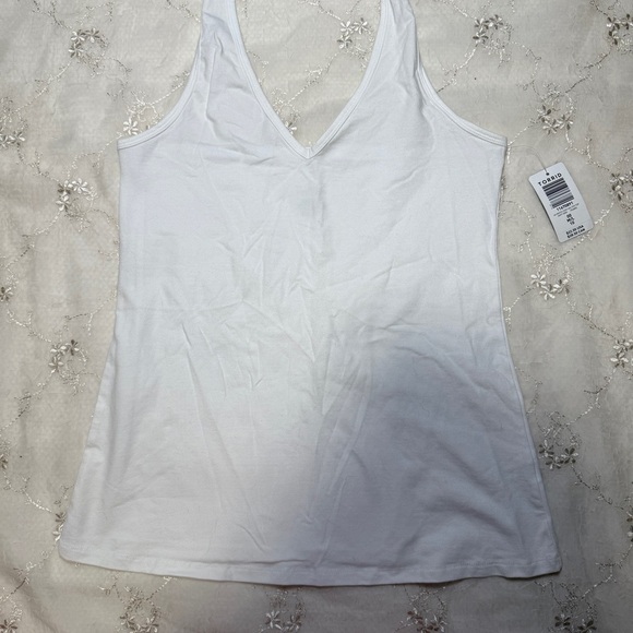 Torrid White Halter Neck Tank Top – Size 0 – NWT - Picture 2 of 4